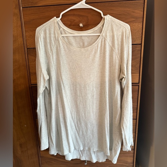 Lululemon Emerald Long Sleeve - Picture 4 of 8